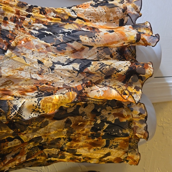 Notations Ruffled Sheer Top - Picture 3 of 9